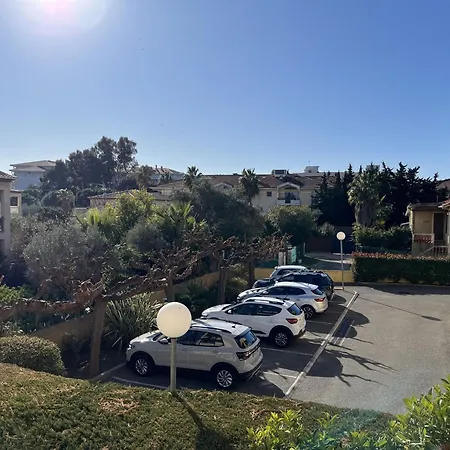 Le Genepy, 30m2, 4 P, Balcon Parking, Clim Apartment